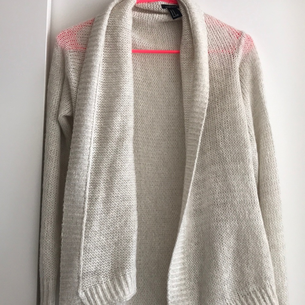 Women's sweater